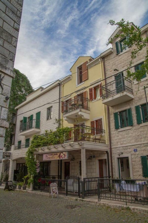 Apartmani Skver Sanja Херцег-Нови Экстерьер фото