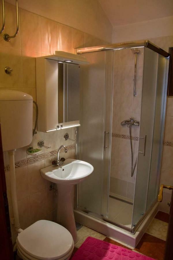Apartmani Skver Sanja Херцег-Нови Экстерьер фото